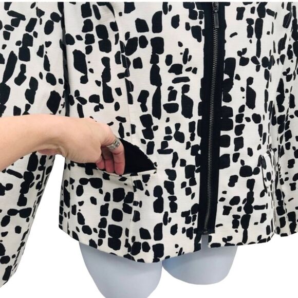 Chico’s Black and White Full Zipper Lined Jacket - Picture 6 of 11
